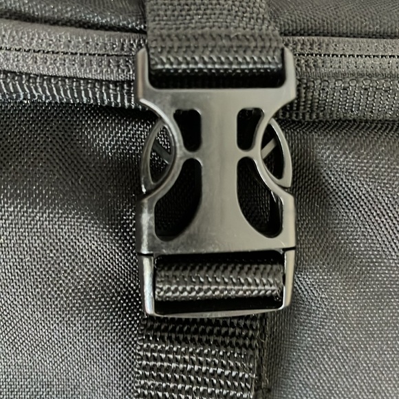 S.O.C. Tactical Laptop Bag (Sandpiper of California) - Picture 7 of 12